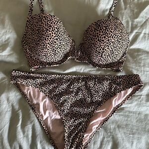 Leopard Print Women's Bikini 👙
